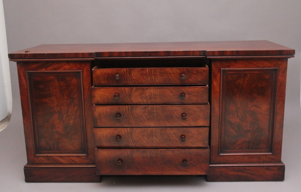 Early 19th Century mahogany cabinet View II
