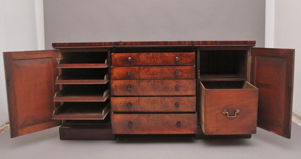 Early 19th Century mahogany cabinet View IV