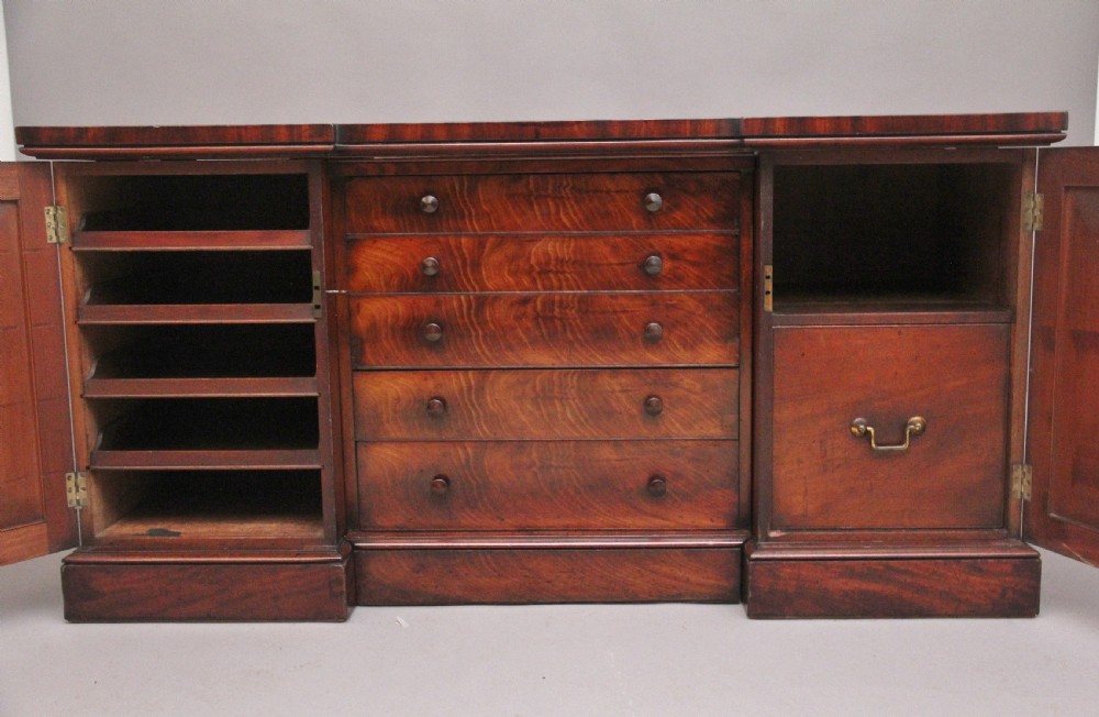 Early 19th Century mahogany cabinet View V