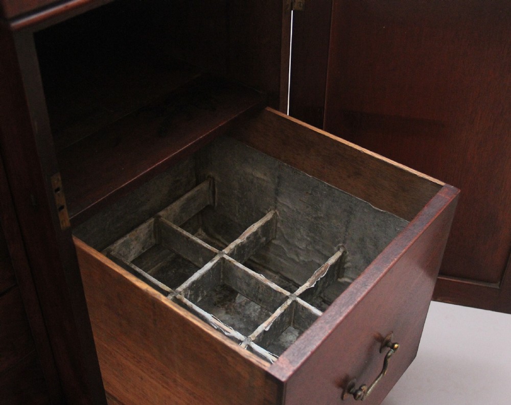 Early 19th Century mahogany cabinet View VI