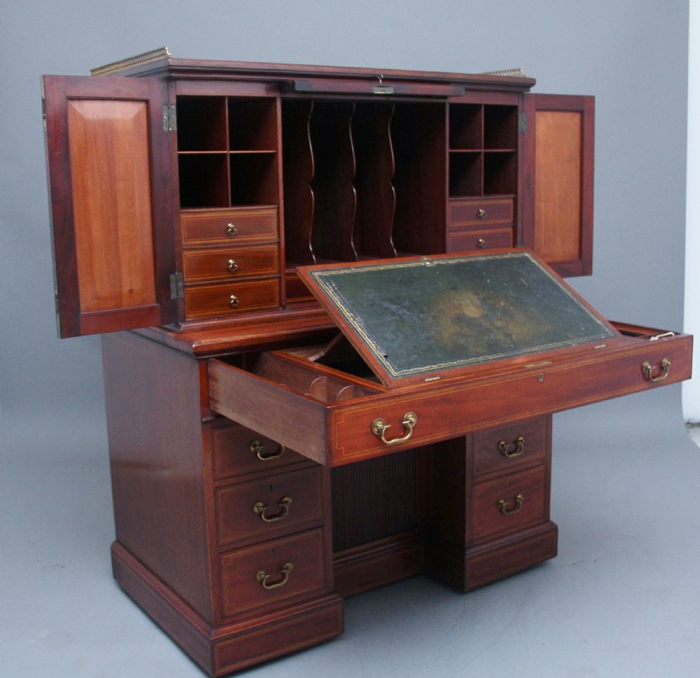 Superb quality 19th Century mahogany secretaire desk