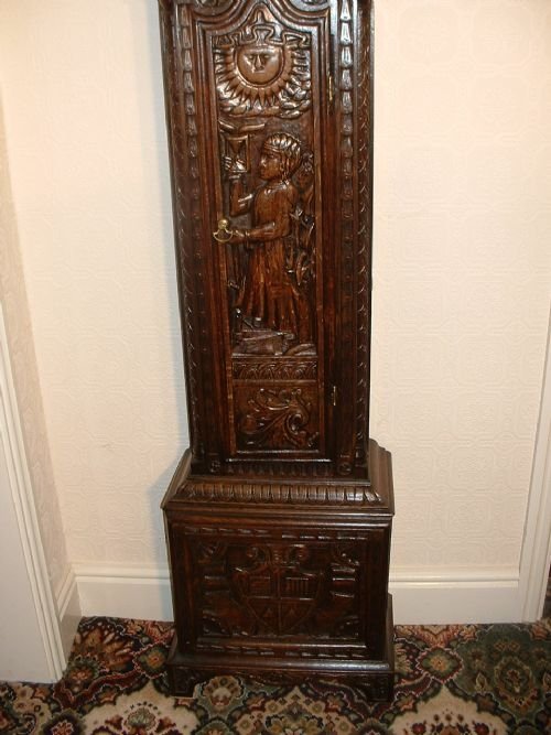 fig 1. Majestic Oak Carved Clock