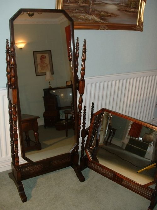 Matching Mirror Set. Cheval/dressing