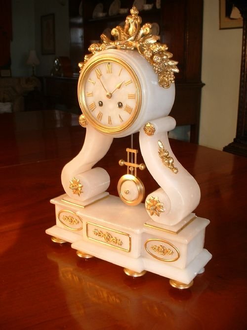 Alabaster and Gilded Mantle/bracket Clock