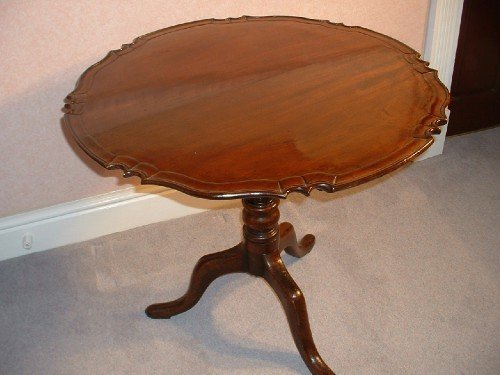 Geo III Pie-crust Mahogany Table