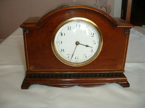 Small Edwardian Mahogany Mantle Clock.