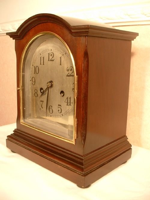 Pad-top Mahogany Bracket Clock