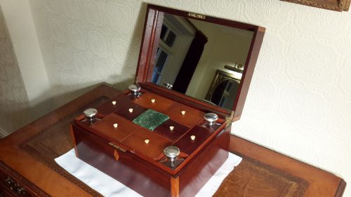 Tunbridgeware Ladies Vanity Box
