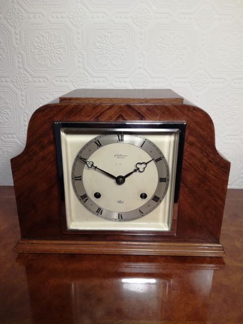 Art-deco Elliot Walnut Mantel Clock