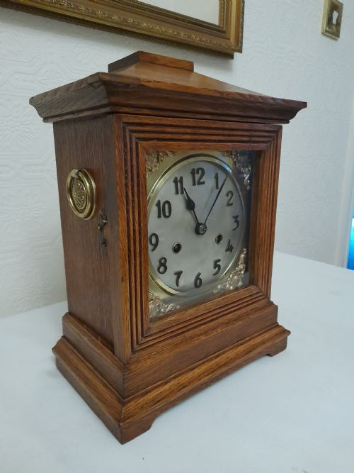 Arts & Crafts Style Bracket/mantel Clock