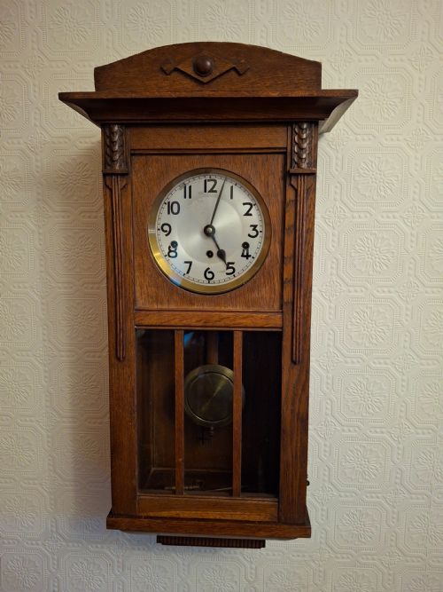 fig 1. Arts & Crafts, Westminster-Chime, Golden Oak Wall Clock