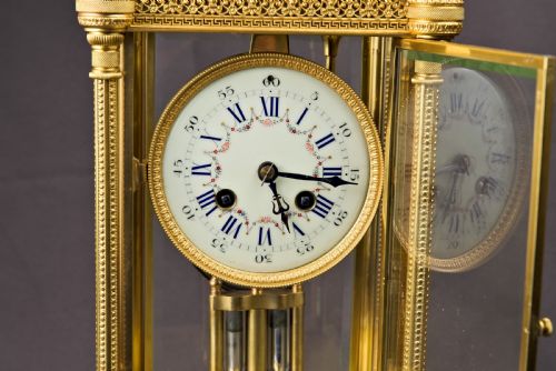 GILT FOURGLASS SIDED MANTEL BRACKET CLOCK - ADDITIONAL PHOTO 5