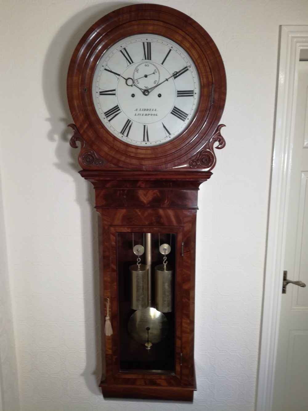 Magnificant Tavern-Style Regulator Wall Clock