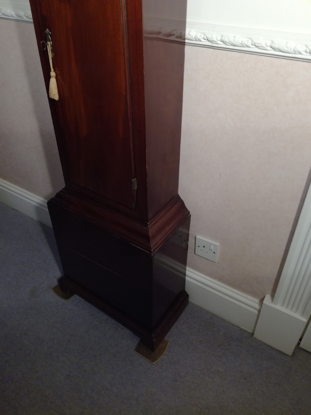 George 111 Mahogany Long-Case Clock.
Thos. Field of Bath. View VI