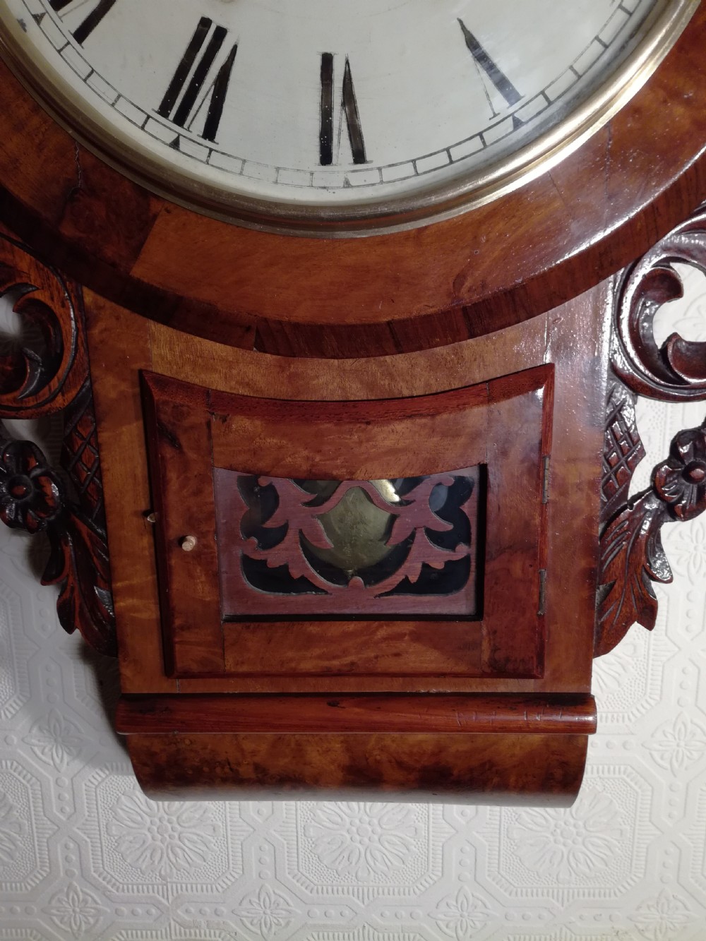 Dropdial Striking Wall Clock View III