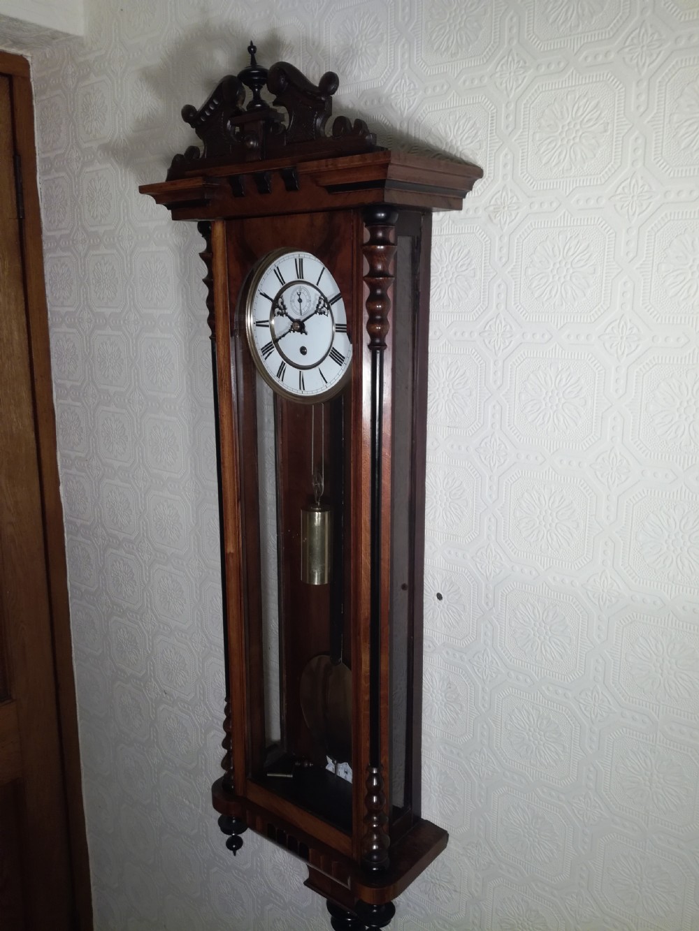 Slimline Vienna Timepiece Wall Clock View II