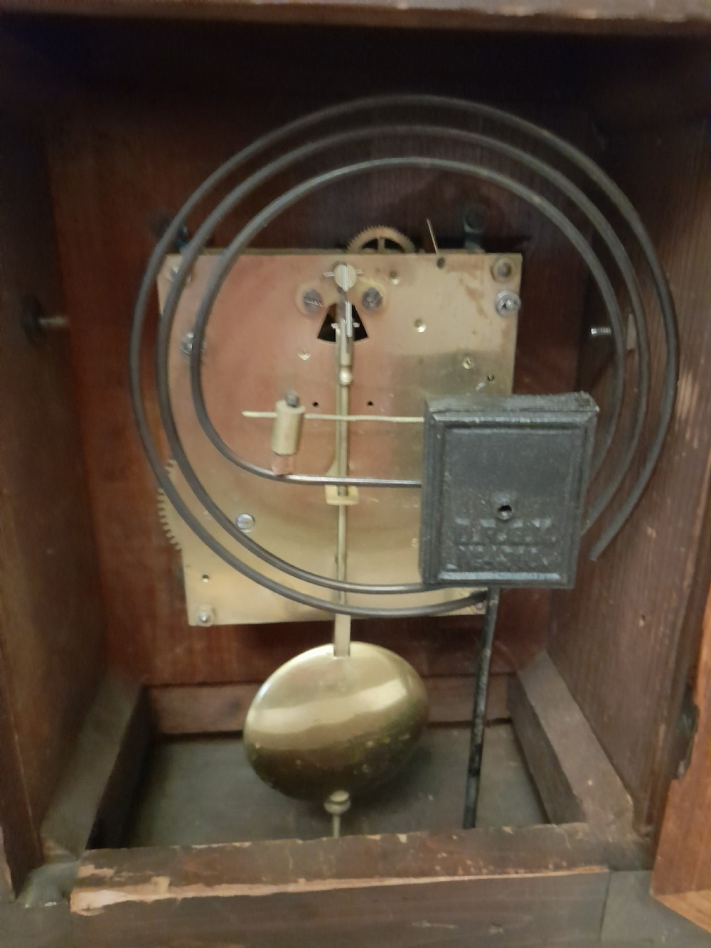 Arts & Crafts Style Bracket/Mantel Clock View V