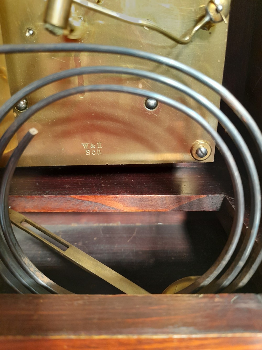 Camera Kuss Bracket/mantel Clock View IX