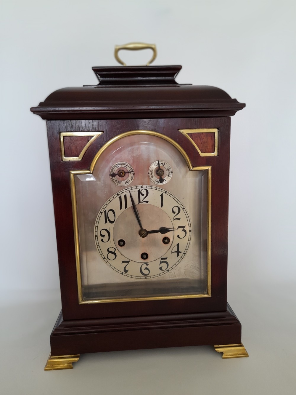 Westminster-Chime, Mahogany Bracket/Mantel Clock View V