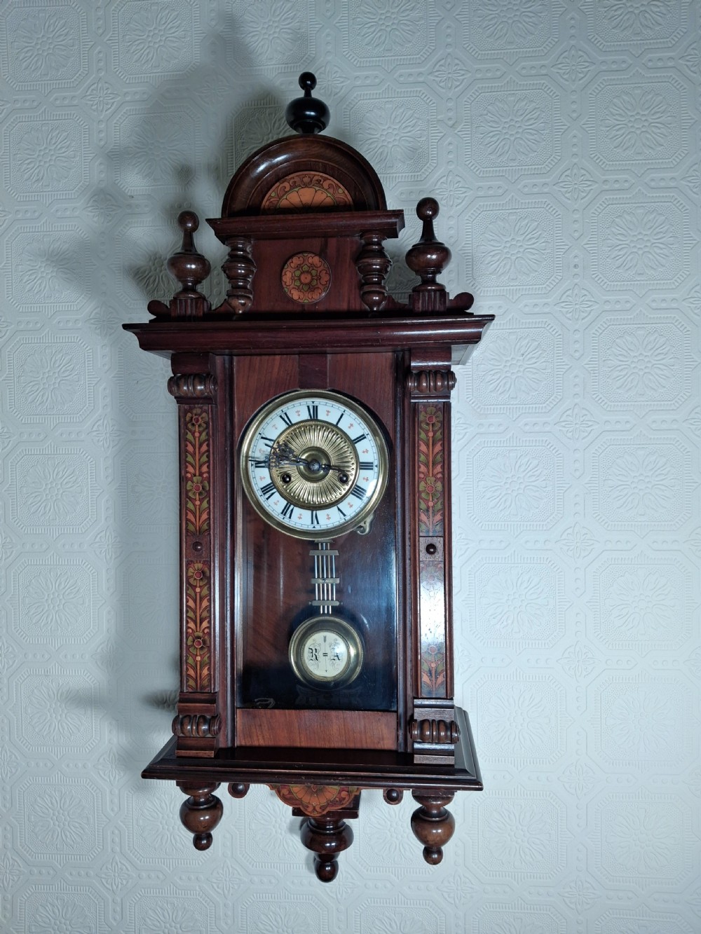 A delightful, Striking Wall Clock