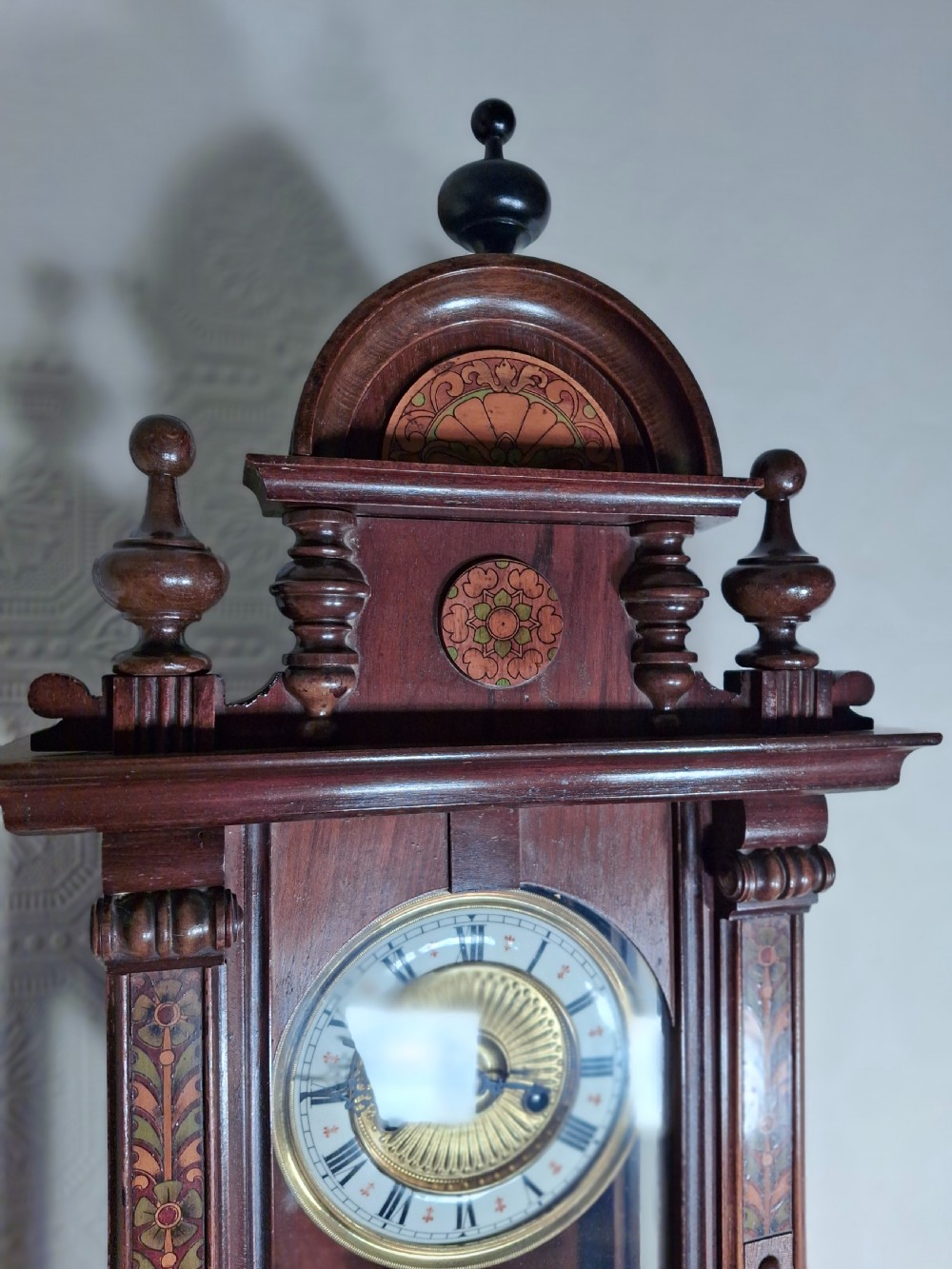 A delightful, Striking Wall Clock View II