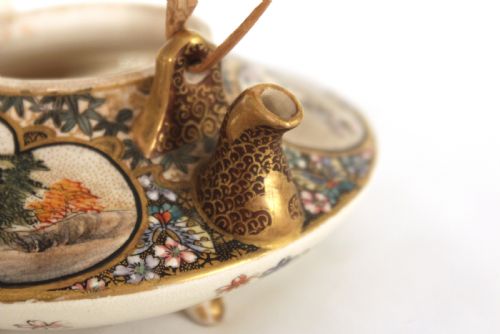 A GOOD JAPANESE MEIJI PERIOD SATSUMA KETTLE - ADDITIONAL PHOTO 4