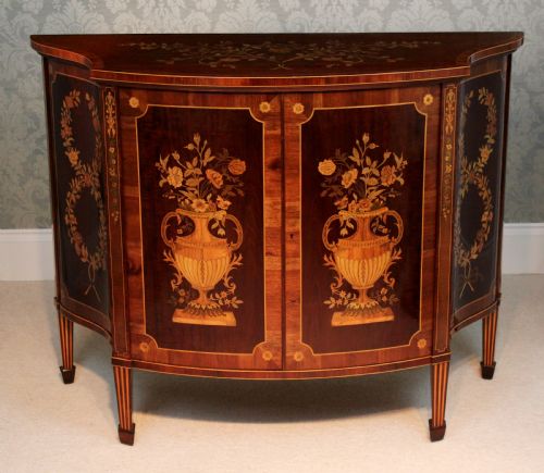 A SUPERB LATE VICTORIAN MAHOGANY INLAID SERPENTINE COMMODE BY EDWARDS ROBERTS - ADDITIONAL PHOTO 1