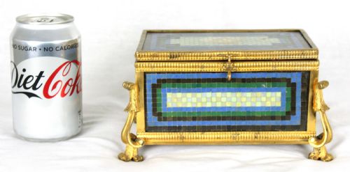 A LATE 19TH CENTURY ITALIAN MICRO MOSAIC AND ORMOLU BOX WITH REDLINED INTERIOR - ADDITIONAL PHOTO 6