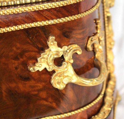 A FINE VICTORIAN BURR WALNUT AND AMBOYNA ORMOLU MOUNTED TABLE TOP JARDINERE - ADDITIONAL PHOTO 8
