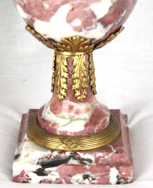 A PAIR OF LATE 19TH C ROUGE MARBLE AND ORMOLU MOUNTED CASSOLETTES WITH ACORN FINIAL - ADDITIONAL PHOTO 4