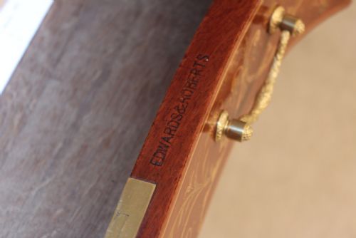 AN OUTSTANDING LATE VICTORIAN MAHOGANY INLAID CARLETON HOUSE STYLE DESK BY EDWARDS ROBERTS - ADDITIONAL PHOTO 1