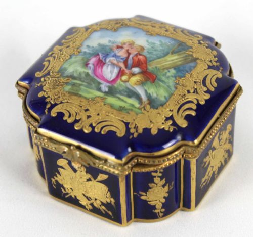 a late 19th c french gros bleu porcelain shaped square casket - CATEGORY: ANTIQUE CERAMICS - DATED 1900