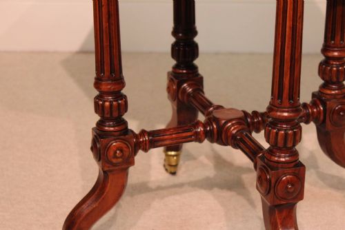 A FINE QUALITY VICTORIAN BURRWALNUT INLAID OCTAGONAL TABLE - ADDITIONAL PHOTO 3