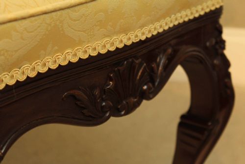 A MAHOGANY LATE VICTORIAN PERIOD STOOL BY EDWARDS ROBERTS OF LONDON - ADDITIONAL PHOTO 3