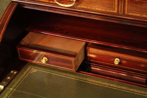A BEAUTIFUL LATE VICTORIAN MAHOGANY CYLINDER DESK BY MAPLE CO - ADDITIONAL PHOTO 14