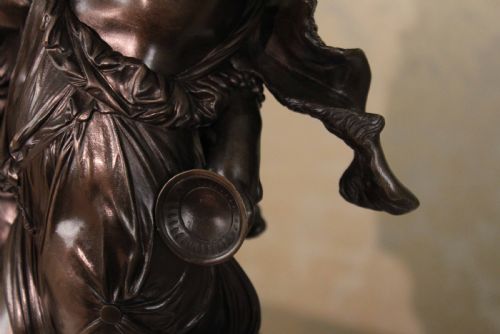A QUALITY LATE 19TH CENTURY LARGE BRONZE GROUP THE FAMILY AFTER CLODION - ADDITIONAL PHOTO 9