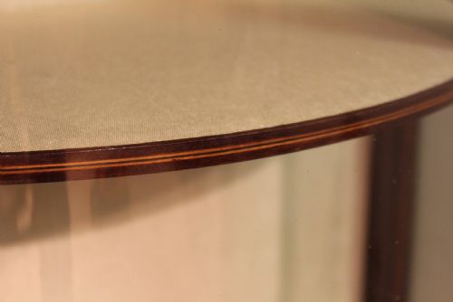 A FINE QUALITY PAIR OF EDWARDIAN INLAID BOWFRONT GLAZED DISPLAY CABINETS - ADDITIONAL PHOTO 3