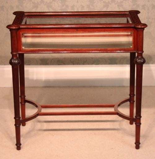 A FINE QUALITY VICTORIAN INLAID MAHOGANY BIJOUTERIE TABLE - ADDITIONAL PHOTO 2