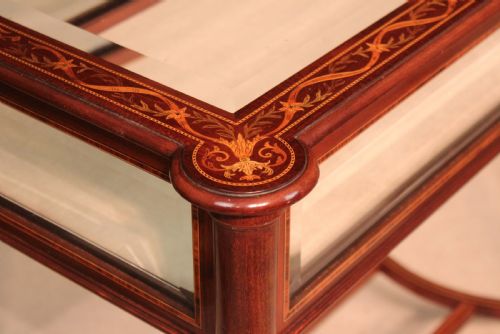 A FINE QUALITY VICTORIAN INLAID MAHOGANY BIJOUTERIE TABLE - ADDITIONAL PHOTO 3