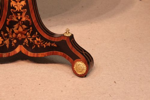 AN EXCEPTIONALLY FINE INLAID WALNUT AND KINGWOOD MARQUETRY CENTRE TABLE ATTRIBUTED TO EDWARD HOLMES BALDOCK - ADDITIONAL PHOTO 3