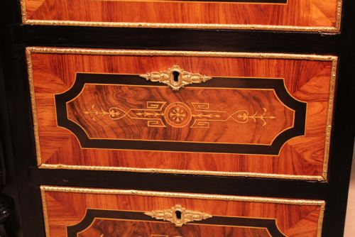AN EXCEPTIONAL EXHIBITION QUALITY INLAID PARTNERS DESK IN THE STYLE OF HOLLAND AND SONS - ADDITIONAL PHOTO 15