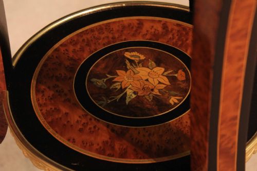 AN EXHIBITION QUALITY PAIR OF EDWARDS AND ROBERTS FRENCH STYLE INLAID AND ORMOLU MOUNTED SIDE TABLES - ADDITIONAL PHOTO 2