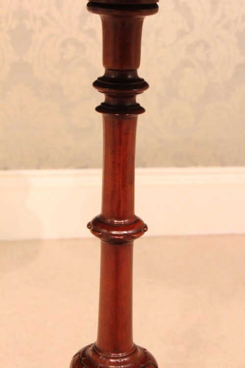 A FINE QUALITY VICTORIAN BURRWALNUT INLAID SCALLOP EDGE TRIPOD TABLE - ADDITIONAL PHOTO 3