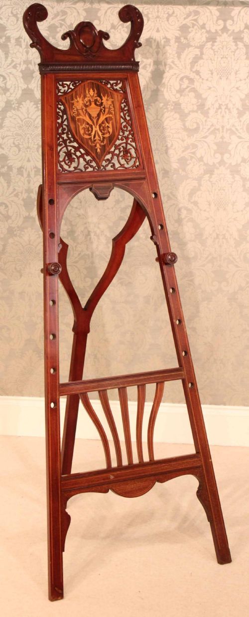 A STRIKING LATE VICTORIAN MAHOGANY INLAID PIERCED FRETWORK DISPLAY STUDIO EASEL - ADDITIONAL PHOTO 3