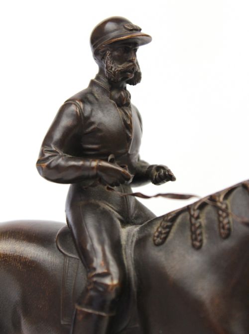 A 19TH CENTURY BRONZE SCULPTURE OF A JOCKEY AND HORSE - ADDITIONAL PHOTO 1