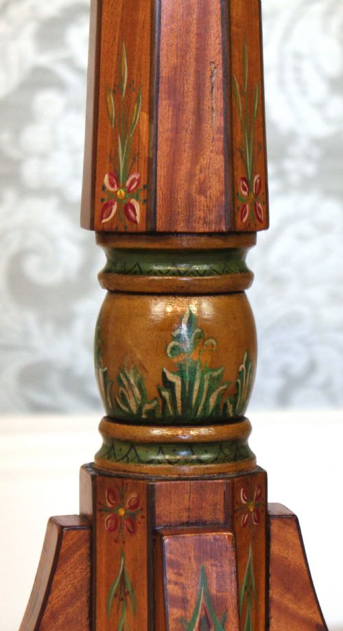 A QUALITY PAIR OF EDWARDIAN INLAID AND PAINTED SATINWOOD SIDE TABLES - ADDITIONAL PHOTO 5
