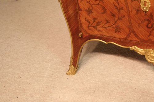 AN EARLY 20TH CENTURY KINGWOOD AND ORMOLU MOUNTED TABLE TOP COMMODE - ADDITIONAL PHOTO 4
