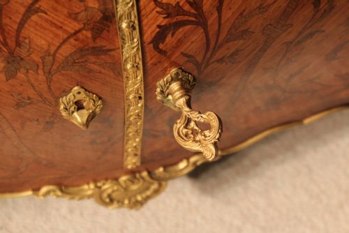 AN EARLY 20TH CENTURY KINGWOOD AND ORMOLU MOUNTED TABLE TOP COMMODE - ADDITIONAL PHOTO 7
