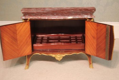 AN EARLY 20TH CENTURY KINGWOOD AND ORMOLU MOUNTED TABLE TOP COMMODE - ADDITIONAL PHOTO 8