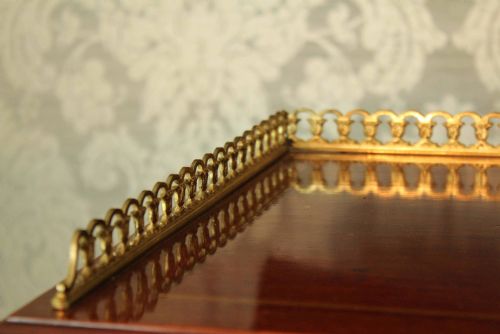 AN EXHIBITION QUALITY LATE VICTORIAN MAHOGANY MARQUETRY FIDDLEBACK DISPLAY CABINET - ADDITIONAL PHOTO 9